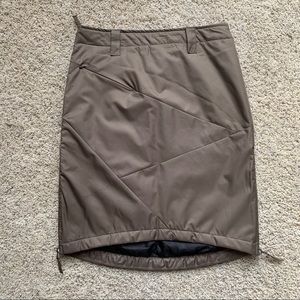 Skhoop insulated mid length zip up snow skirt